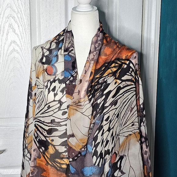 Assorted scarf bundle Vera Bradley unbranded - Picture 9 of 12